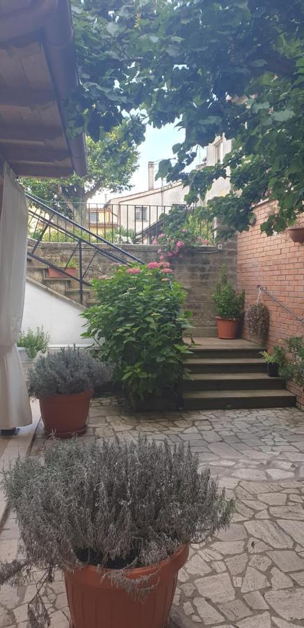 Il Giardinetto Di Dilyana Hotel Monterosi Exterior photo