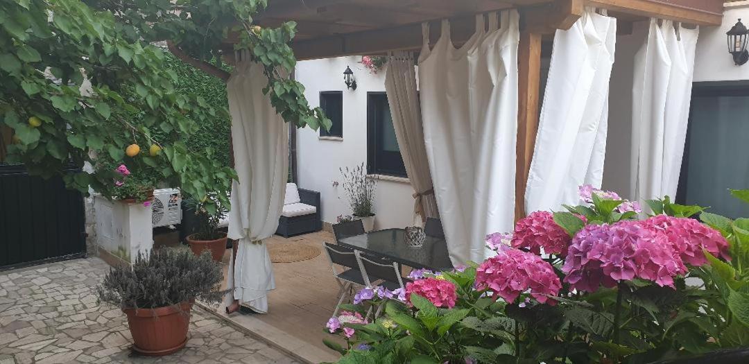 Il Giardinetto Di Dilyana Hotel Monterosi Exterior photo